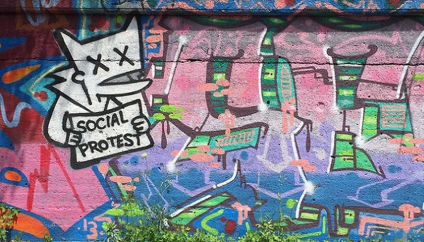 Social Protest (Muro pichado)