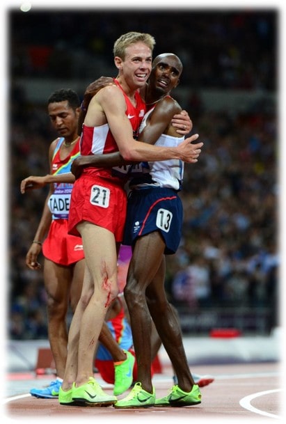 Iván Fernández (direita) e Abel Mutai (esquerda) nos Jogos Olímpicos de 2024, França.