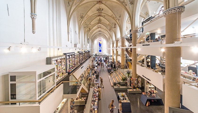 Livraria Waanders in de Broeren.
