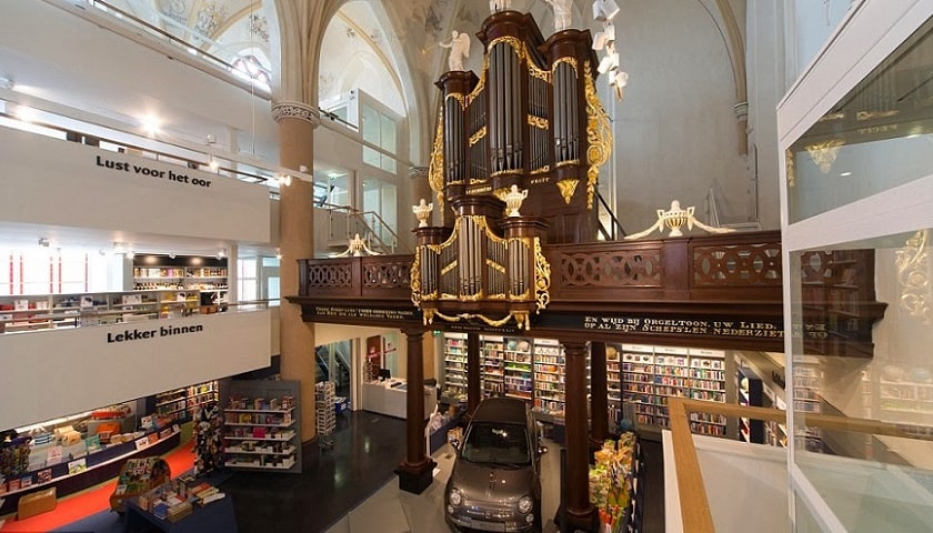 Livraria Waanders in de Broeren.